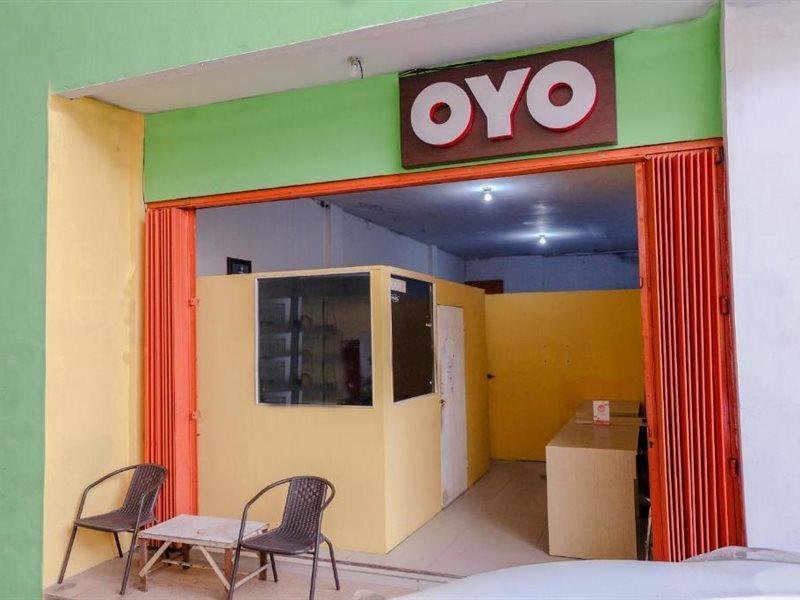 Reddoorz Near Flyover Arjosari Malang Exteriör bild