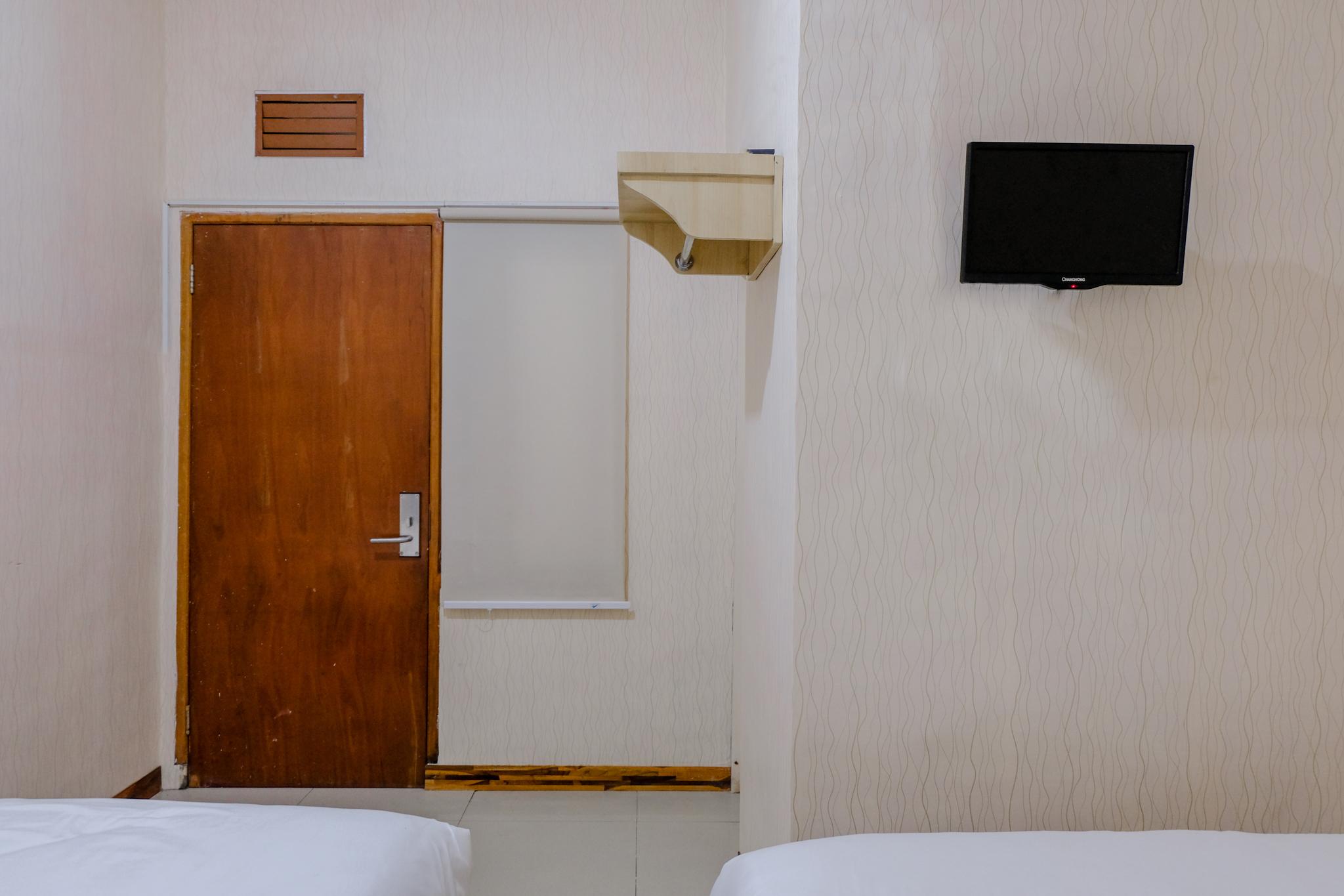 Reddoorz Near Flyover Arjosari Malang Exteriör bild