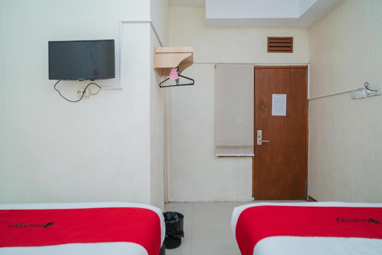 Reddoorz Near Flyover Arjosari Malang Exteriör bild