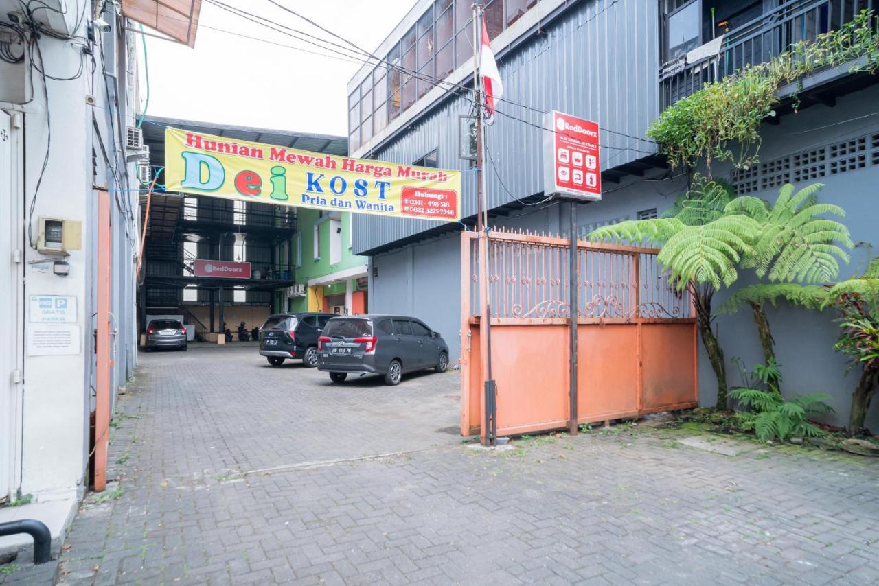 Reddoorz Near Flyover Arjosari Malang Exteriör bild