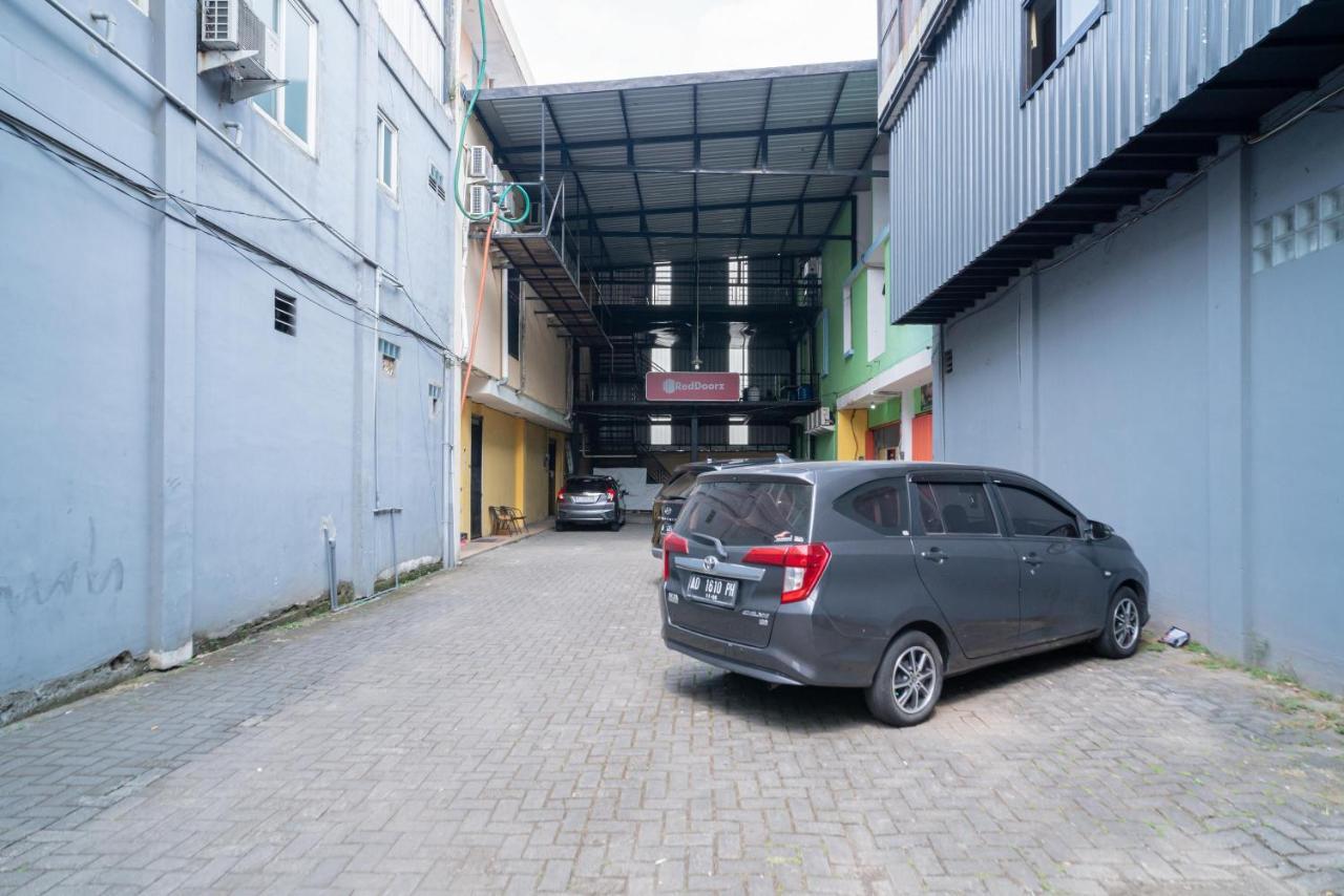 Reddoorz Near Flyover Arjosari Malang Exteriör bild