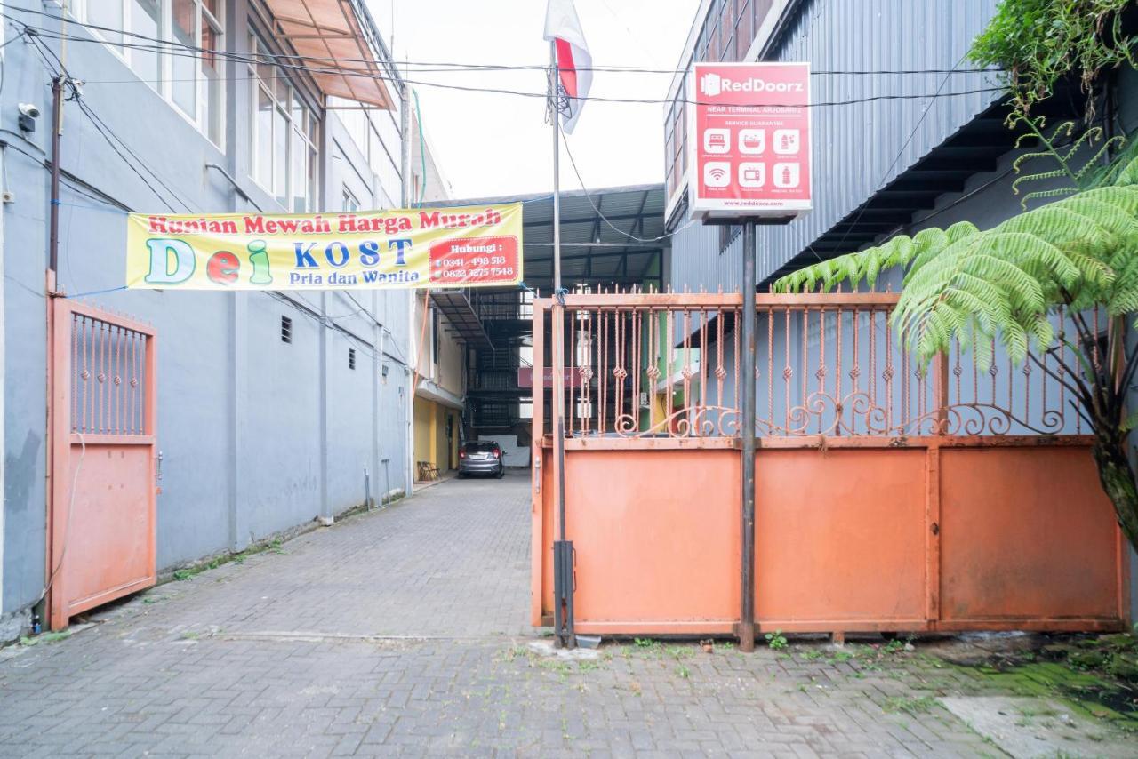 Reddoorz Near Flyover Arjosari Malang Exteriör bild